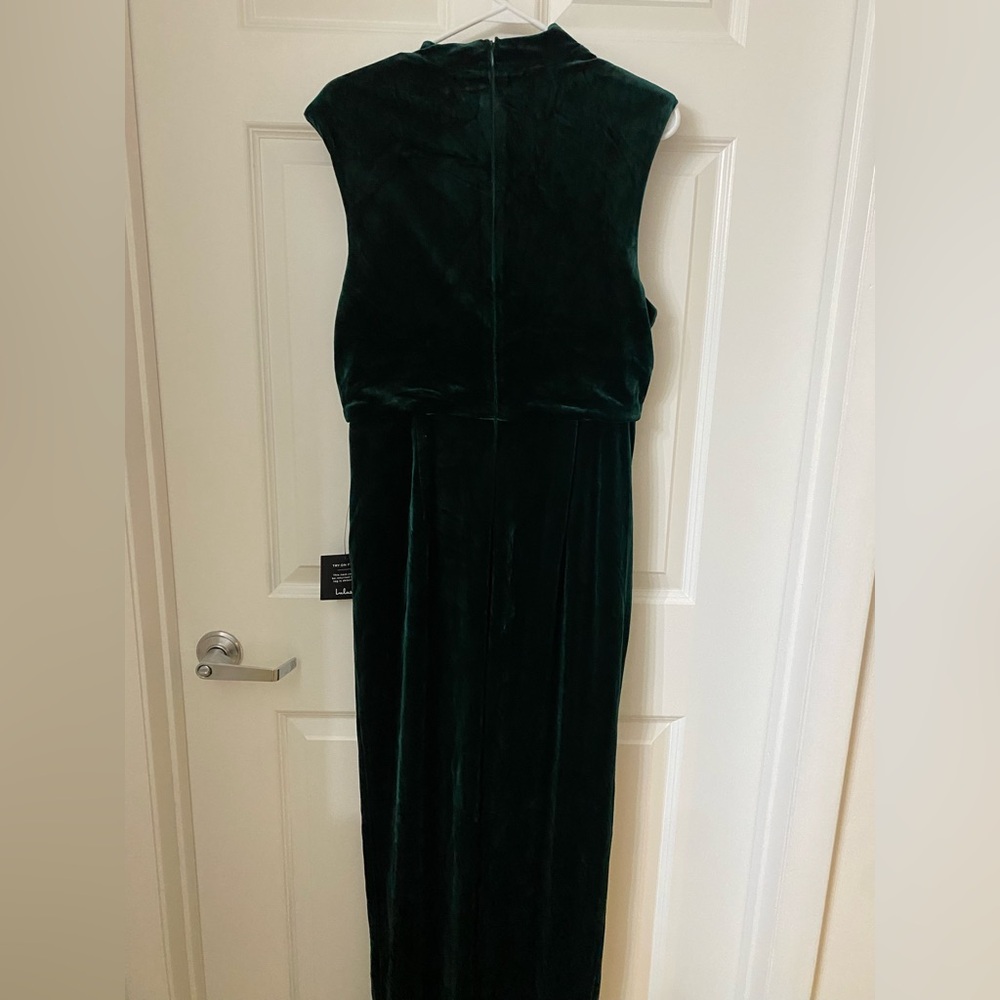 Lulus Alluring Image Emerald Ruched Velvet Mock Neck Maxi Dress - Picture 11 of 16